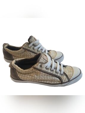 Coach Low-Top Signature Canvas Sneakers in Khaki and White Sz 9